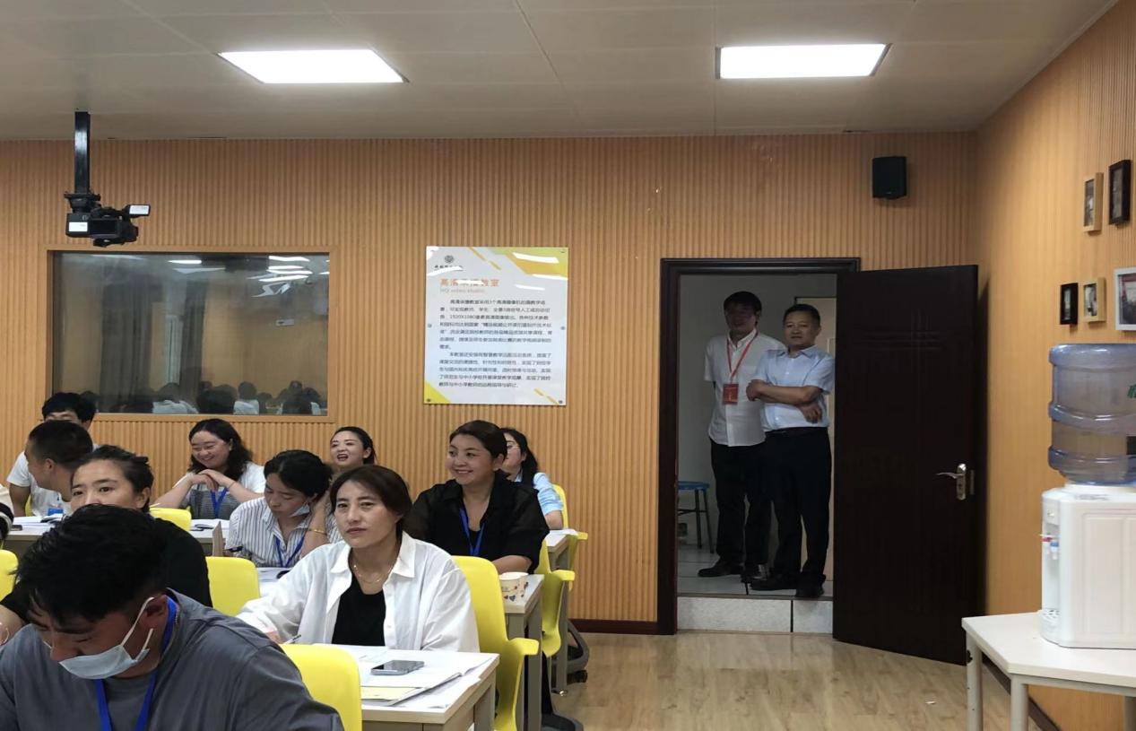 四川省教育厅来校调研督察2022年四川省民族地区教师转型提升培训项目