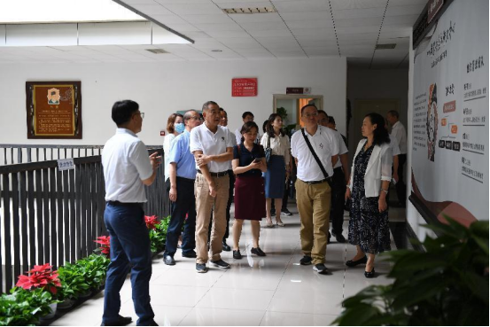 我校省哲学社会科学重点研究基地、省社会科学高水平研究团队接受省社科联、省教育厅检查评估